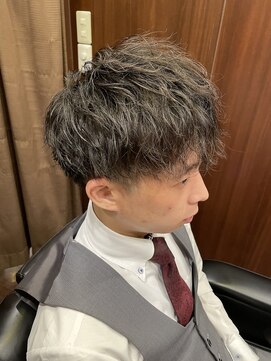 ヒロギンザ 池袋 サンシャイン通り店(HIRO GINZA) アイスとスパイラルパーマ