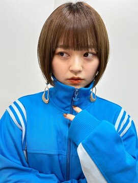 アイトーキョーエス 渋谷(AI TOKYO S) 斜めバング/シルキーベージュ/ブラントカット[渋谷駅]