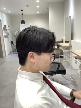 ステアーズ(Stairs) ショートセンターパート