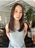 セミロングレイヤーストレートアイロンスタイリング