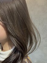 エン(en.)&nbsp;○透明感溢れるベージュカラー