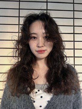 シム 千葉(sim) くるっと、ふわっとパーマ　stylist  nana 【千葉駅】