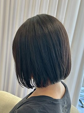 黒髪/クラゲヘアー/オリーブグレー/小顔/ココアベージ ユ/伊勢崎