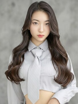 アッシュ 立川店(Ash) 脱白髪染めハイライト×髪質改善で白髪を活かす艶髪ミディアム