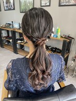 ウェイビー 桜木町店(WAVY) 【WAVY hair set】ナチュラルな大人ローポニー