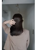 ネイヴィル(navile)&nbsp;柔らかく動くナチュラルスタイル◎グレージュ×酸性ストレート