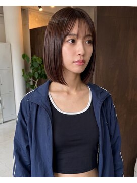 零秒女髪 千里丘店 艶やか美髪まとまりのミディアムボブスタイル髪質改善艶感