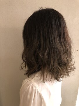 ロンド 銀座(Lond) ディープブルー×マット♪ 担当 伊原