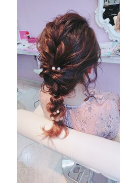 メルシー(Merci) 【Mｅｒｃｉ】後れ毛たっぷり☆あみおろしヘア☆