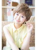 スタイリングが簡単 大人かわいい小顔マッシュショート