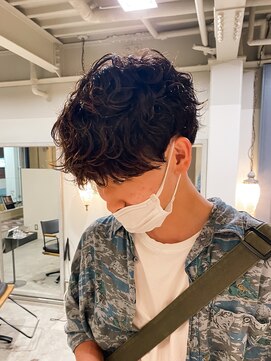 ルーカス(LUCAS) 波巻きパーマ×刈り上げマッシュ