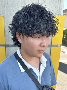 ニアウ 太田店(Niau) 太田メンズショートマッシュセンターパートウルフ波巻きパーマ