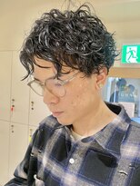 フイ(HUI)&nbsp;20代30代メンズスパイラルパーマワイルドオシャレ感アッシュ