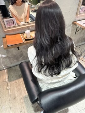 ニーゼロゼロナナ(2007) 艶髪