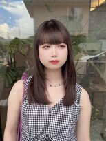 ジゼラ(GISELA)&nbsp;グレージュ アッシュグレー レイヤーカット パッツン前髪