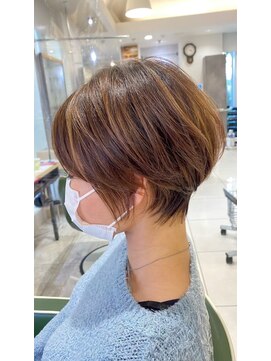 アース オーセンティック 岡山青江店(EARTH Authentic) ふんわりくびれショートヘア