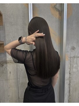 イオエ 梅田(ioe) ミルクティーベージュ/レイヤーボブ /髪質改善/縮毛矯正