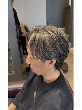 ブル(b.u.l.l.) ホワイトシルバーハイライト