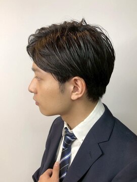 Men's salon Dahlia 恵比寿 メンズカット/メンズパーマ/ダウンパーマ/ブリーチ/カラー 恵比寿メンズ横顔綺麗なビジネスショート