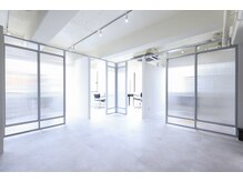 リラ 大泉学園(Lilas)の雰囲気（5つのブースにわかれた広い個室席！）