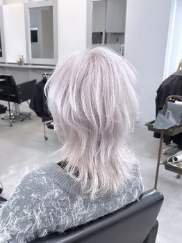シェイロ(Cielro)の写真/ウルフカットも◎!ショートカットで魅せる、あなただけのスタイルをレイヤーカットで彩ります♪