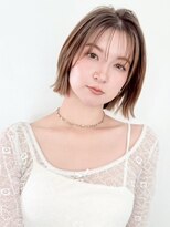 ビーチ(BEACH) ショートレイヤーボブ前髪ミルクティーベージュ顔まわりレイヤー