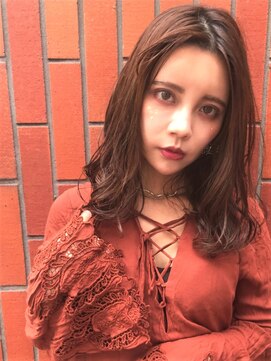 ヘアサロンM 新宿 アッシュブラウンとセミウエットなカジュアルロブ☆