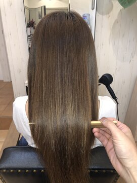 アコンプリッシュ 代官山 恵比寿(accomplish) プラチナミネコラ