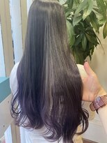 アン(Hair make un)&nbsp;紫グラデーションカラー