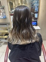 エム インターナショナル 春日部本店(EMU international)&nbsp;グラデーションカラー