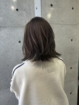 ニーゼロゼロナナ(2007)&nbsp;オリーブグレージュ