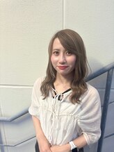 ケンジ 平塚 アネッタ(KENJE annetta) 高橋 妃菜