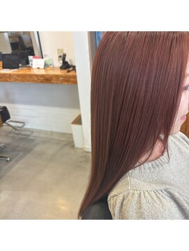 エシレ(esille.) 可愛いピンクで叶える艶髪ロング