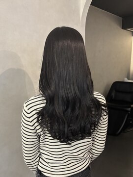 ユッカ 梅田(YUCCA) 【 YUCCA 】大人可愛い20代30代シアーブラック/暗髪カラー