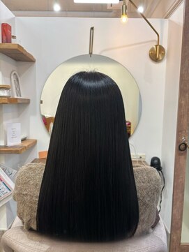 シア 綾瀬店(SHEER) ツヤ感ストレート