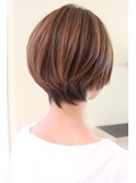 30代40代に人気シルエットが綺麗に見えるショートボブ