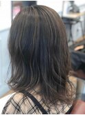 透明感たっぷりハイライトアッシュ