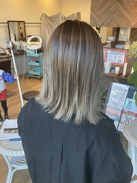 ヘアーデザイン シーベル(HAIR DESIGN SEA BELLE) 切りっぱなしボブグレージュバレイヤージュ