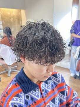 グート ヘアーメイク(gut HAIR MAKE) メンズ 波巻きウルフ 波巻きパーマ マッシュウルフ