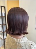 チェリーレッド 外はねボブ