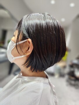 リヤンアム(Lien Amu) ナチュラルショートボブ