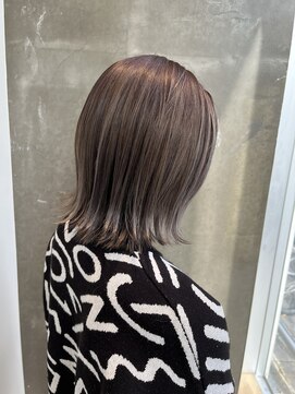 カエルムアヴェダ(CAELUM AVEDA) ハイライトレイヤー