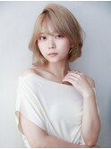 ミルクティーベージュ レイヤーボブ 大人ガーリー