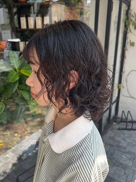 ロマーノ(ROMANO) 【ROMANO】ミディアムパーマ