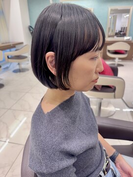 アッシュ 下北沢店(Ash) 黒髪でも大人かわいいパツッとボブ