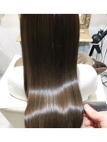 アンド ラ ブランシュ(&.La Blanche)&nbsp;髪質改善大宮&.La Blanche 色持ち重視のダークミントグレージュ