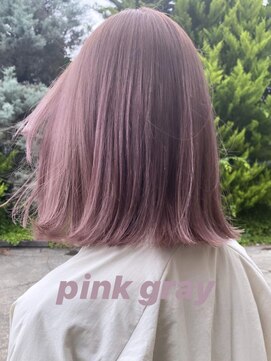 エトランジェ(Etrange) 20代30代★大人耳掛け☆無造作×切りっぱなしボブピンクグレー