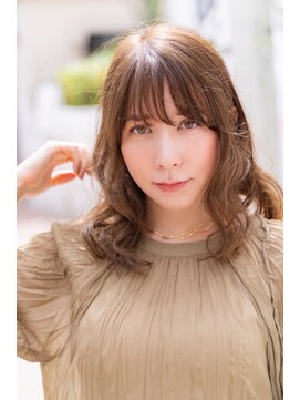 メーヴェ(Mowen) mowen×アッシュグレージュ×ロングレイヤー×外人風カラー