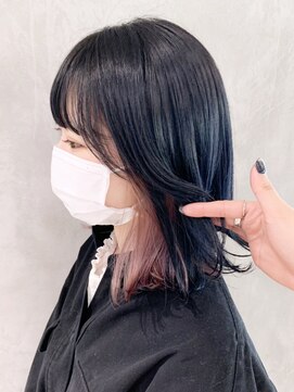 アイティーバイアルバム 藤沢店(IT by ALBUM) インナーピンクボブ_カーキグレージュマッシュショート_ba318102