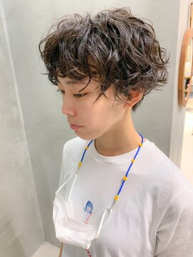 テトヘアー(teto hair) スパイラルパーマ、くるくるパーマ、マッシュショート